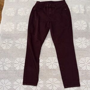 Maurices Deep Burgundy Skinny Jeans sz small short